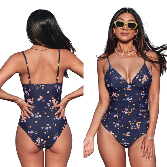 NWT Women's Bright Day Shirring One Piece Swimsuit SIZE MEDIUM - Picture 1 of 17